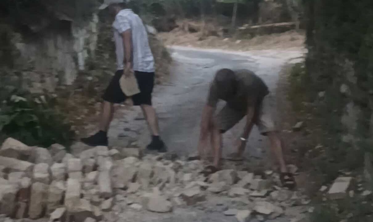 Campi Flegrei in allerta: due scosse di forte intensità feriscono 21 persone e costringono all’evacuazione 22 famiglie
