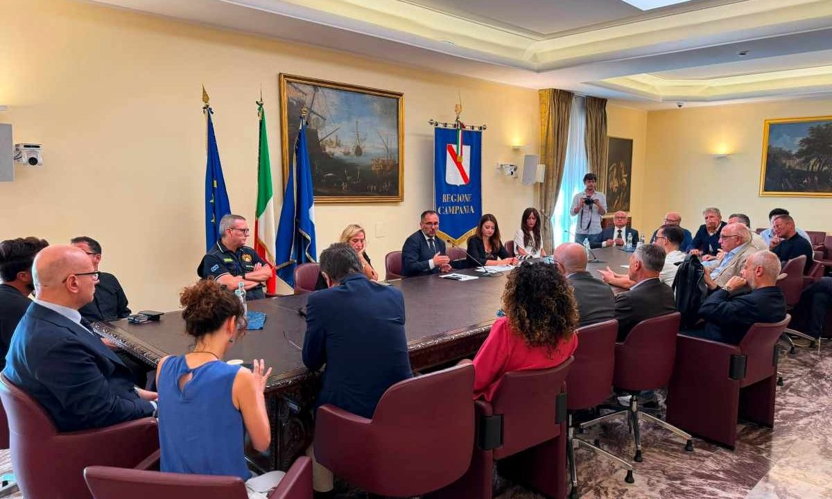 Campi Flegrei: un milione di euro dalla Regione per rilanciare il turismo colpito dal bradisismo