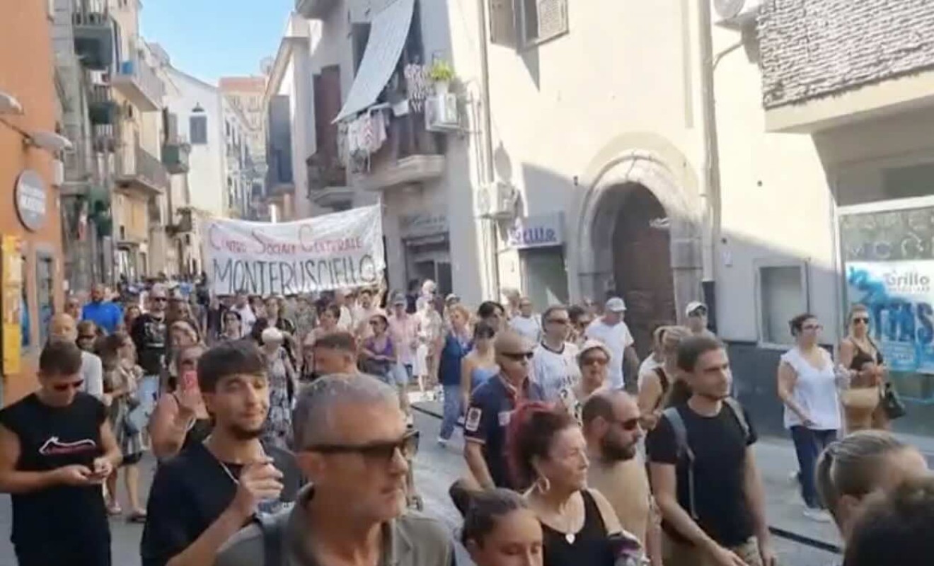 Pozzuoli in difficoltà: 400 case inagibili e 700 sfollati dopo il terremoto nei Campi Flegrei