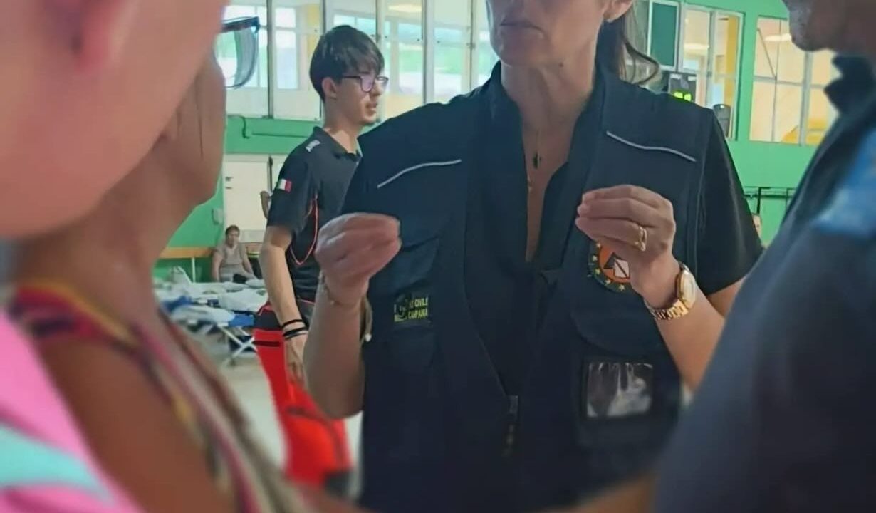 Campi Flegrei, il piano di aiuti della Protezione civile per le famiglie sfollate: ecco le misure adottate