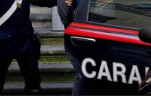 Pusher arrestato in flagranza: spaccio a pochi passi dai carabinieri nella quiete di casa