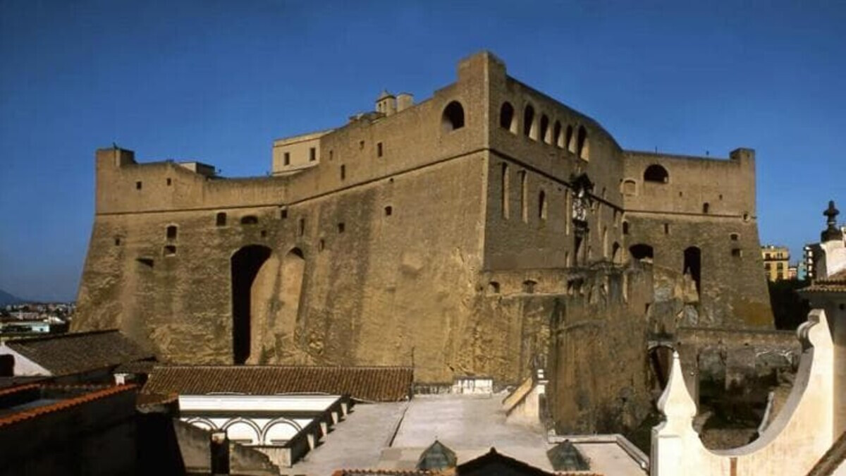 Castel Sant’Elmo chiuso per dissesto: il Vomero mette in mora la manutenzione dei beni culturali