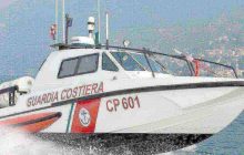 Emergenza in mare: la Guardia Costiera salva due diportisti sorpresi da un’avaria tra Forio e Ventotene