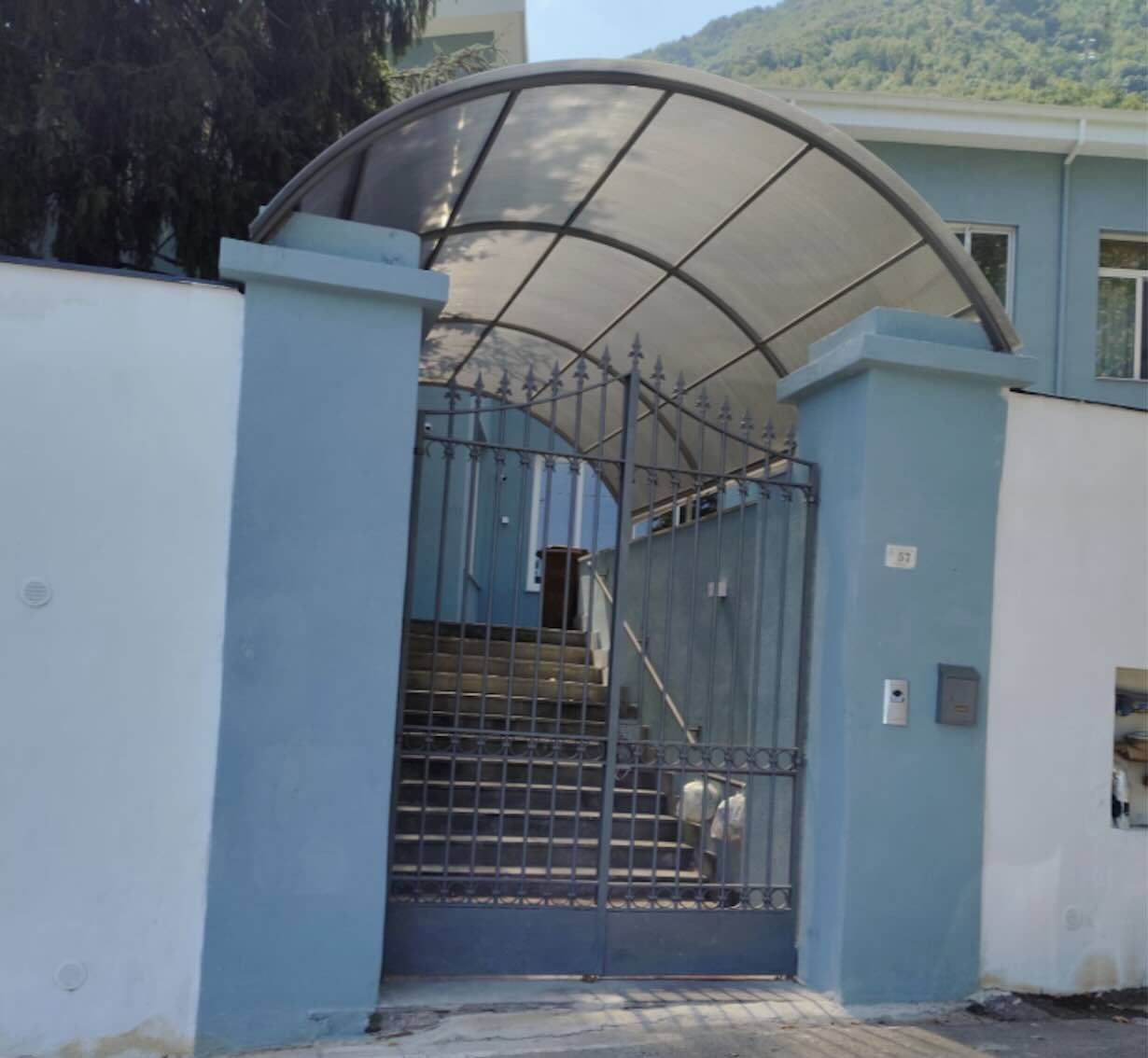 Castellammare, commissari in azione: l’asilo di via Fratte sotto i riflettori per irregolarità