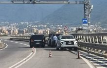 Incidente mortale sul raccordo di Castellammare: un van contromano causa la morte di un motociclista.x
