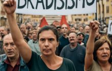 Pozzuoli esasperata: 300 famiglie in piazza mentre le istituzioni recitano la parte