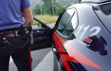 Furto in cantiere a Curti: due uomini bloccati dai Carabinieri dopo segnalazione del proprietario