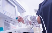 Tribunale di Torre Annunziata autorizza la consegna di un dispositivo per suicidio assistito: le misure per la paziente Sla in attesa di verifica tecnica.