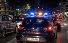 Giallo a Tor Bella Monaca: il corpo di una 71enne scoperto nell’armadio, indagini sul figlio presente in casa.x