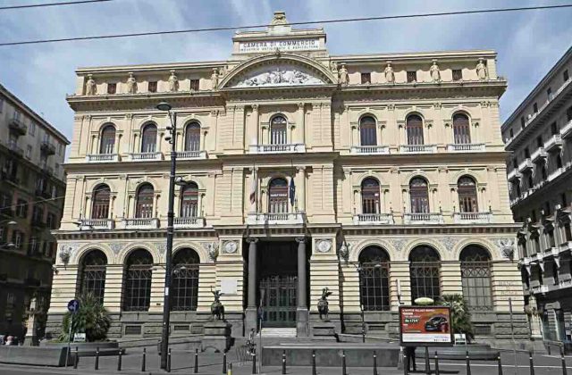 Aiuti vitali per le imprese dei Campi Flegrei: la Camera di Commercio stanzia due milioni per la ripresa dopo la crisi bradisismica