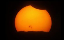 Eclisse parziale di Sole: Torino al centro dell’osservazione il 12 agosto con eventi speciali e trasporti potenziati