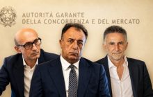 Estate in tilt: ritardi della Circumvesuviana e protesta dei tassisti mettono Napoli sulla corda