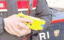 Fugge dai carabinieri e viene fermato con il taser: è in gravi condizioni in ospedale