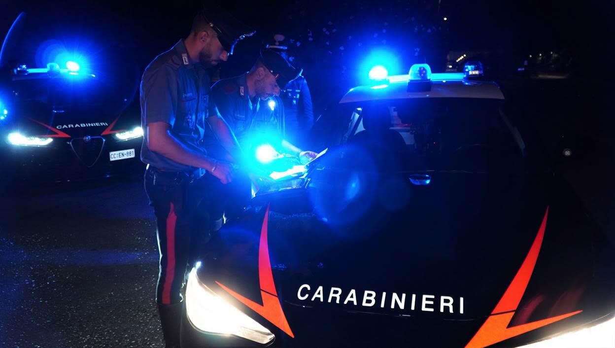 Ferragosto sotto stretta sorveglianza: intervento massiccio dei Carabinieri in provincia di Caserta, due arresti e numerose infrazioni al codice stradale
