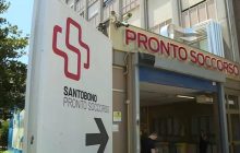 Tragedia al centro sportivo di Campobasso: bambino di 8 anni gravemente ferito da armadietto in piscina