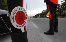Pozzuoli, inseguimento ad alta velocità: fermati due spacciatori in fuga