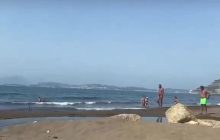 A Bagnoli torna l’incubo rifiuti. Tra inciviltu00e0 e carenza di servizi, la spiaggia libera u00e8 sommersa dal degrado a poche settimane dall’America’s Cup. #Bagnoli #Napoli #Degrado