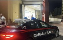 Traffico bloccato dalla tempesta, i Carabinieri scortano una donna in travaglio: nasce un bimbo di 4,2 kg in ospedalex