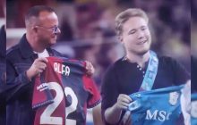 Il mare che unisce: quando Alfa e Gigi D’Alessio fanno parlare Napoli