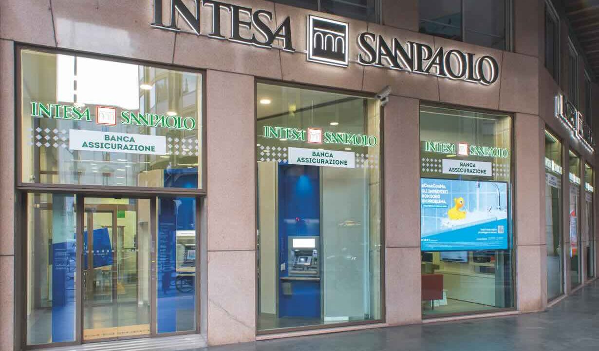 Campi Flegrei, Intesa Sanpaolo svela un piano da 100 milioni per aiutare famiglie e imprese in difficoltà