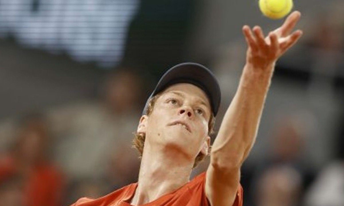 Compleanno speciale per Jannik Sinner: la Federtennis celebra un simbolo di talento e umiltà nello sport italiano