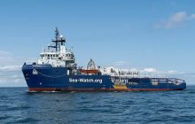 Sbarco ai porti di Napoli: accolti sei migranti dalla Sea Watch 5, tra cui tre minori non accompagnati