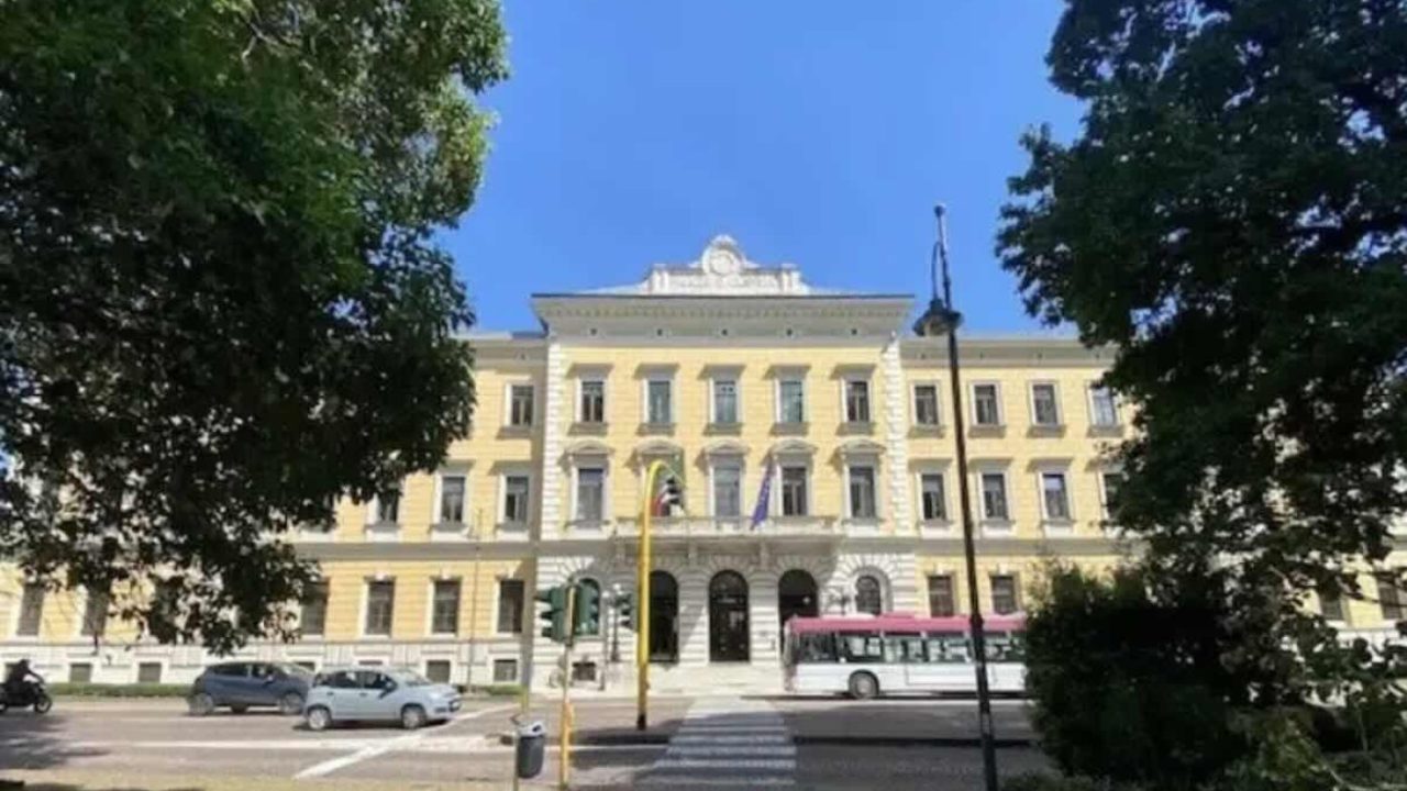 Tragedia a Napoli: Mattia muore a soli 13 anni dopo un lungo coma causato da un formaggio contaminato