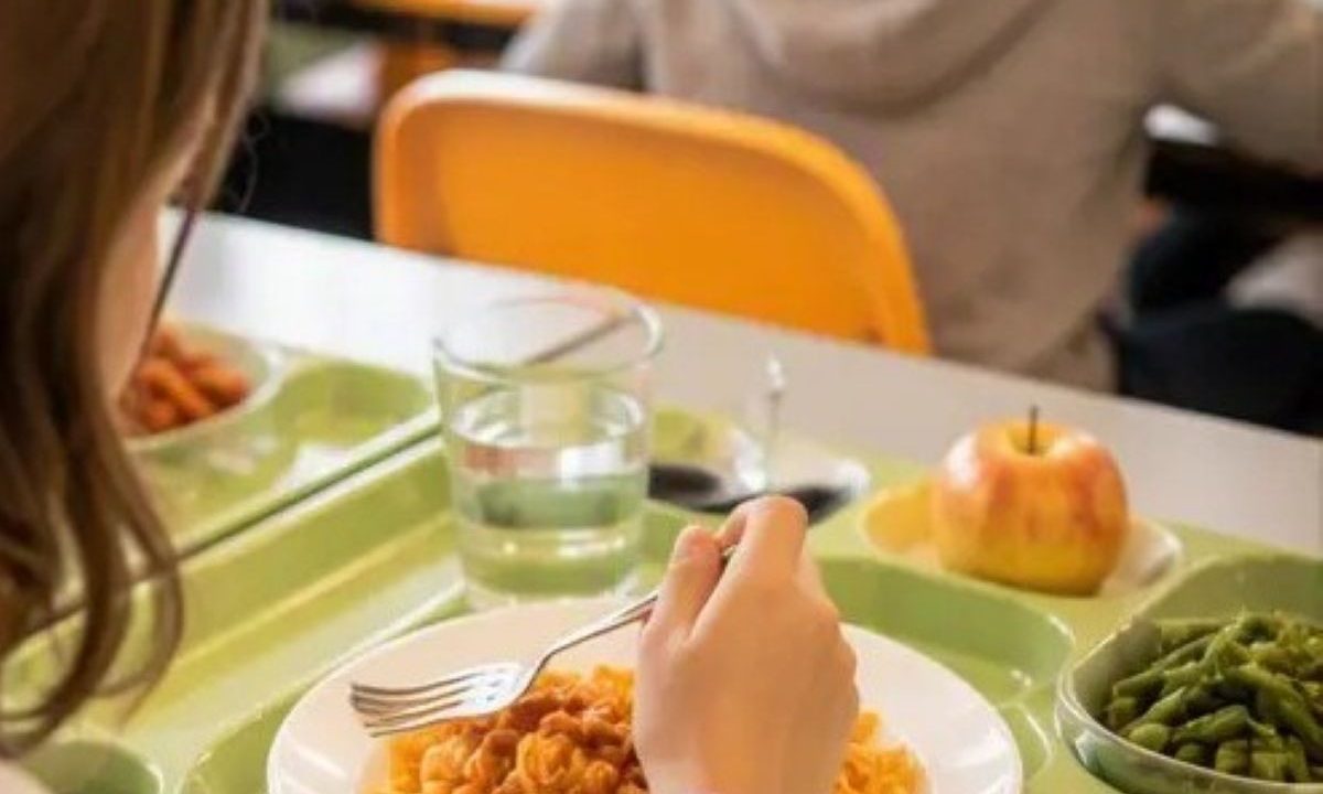 Napoli, mensa scolastica: ecco le novità che aspettano le famiglie per il prossimo anno!