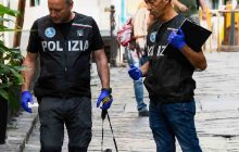 Napoli, secondo arresto per i pistoileri di via San Sebastiano: tensione e mistero sul commando