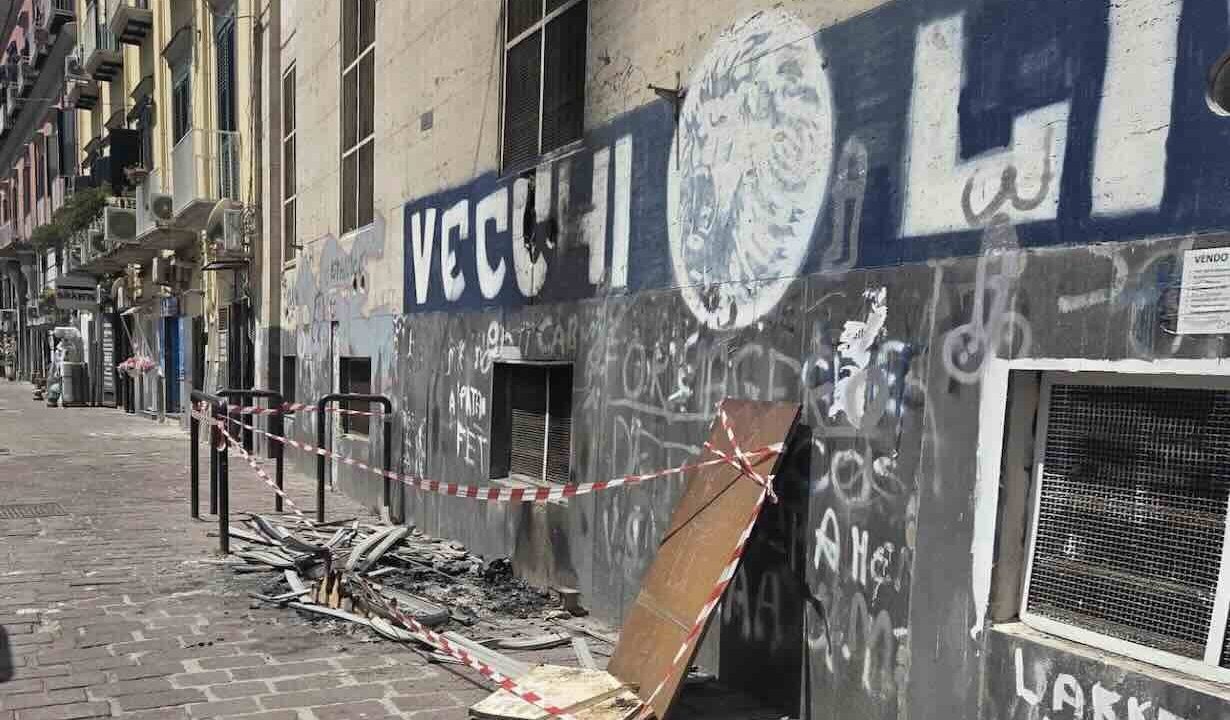 Fiamme avvolgono la Municipalità 1 di Napoli: danni ingenti alla Torretta e paura tra i residenti
