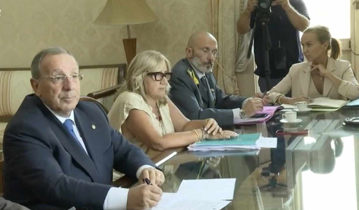 Napoli: dopo le violenze, il prefetto annuncia nuove misure di sicurezza a Porta Capuana e Secondigliano