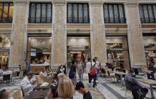 Bimba di un anno salvata al McDonald’s di Napoli: fondamentale l’intervento dell’infermiera del 118 durante un’emergenza respiratoria