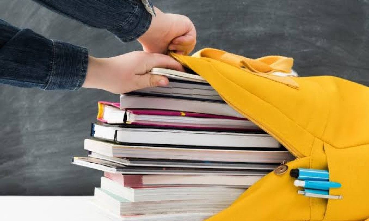 A Napoli ripartono i bonus per i libri di testo: ecco come richiederli!