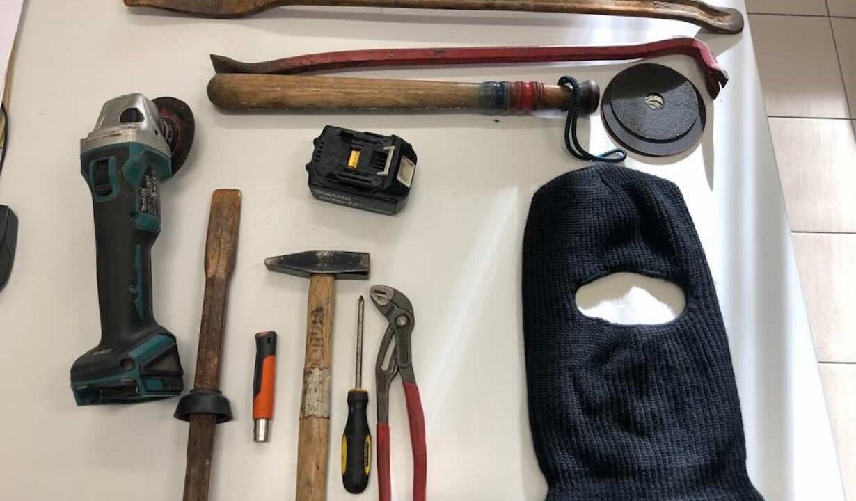Nola, tentativo di furto in appartamento: bloccati due georgiani con arnesi da scasso