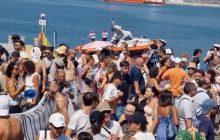 Pozzuoli, i cittadini riaprono il porto: incontro con il ministro Piantedosi domani