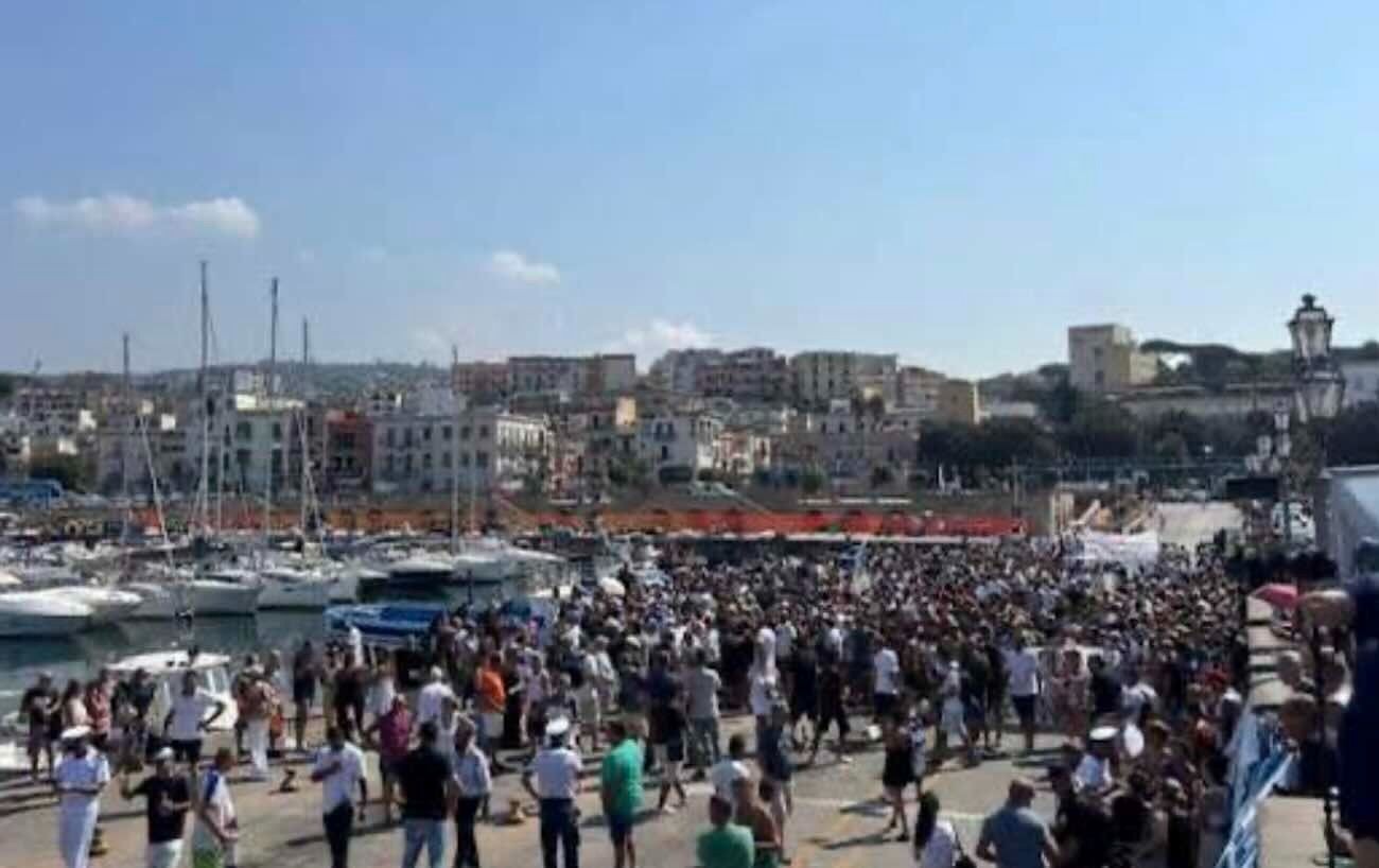 Pozzuoli, cittadini in movimento: torna la protesta, il blocco è alle porte!