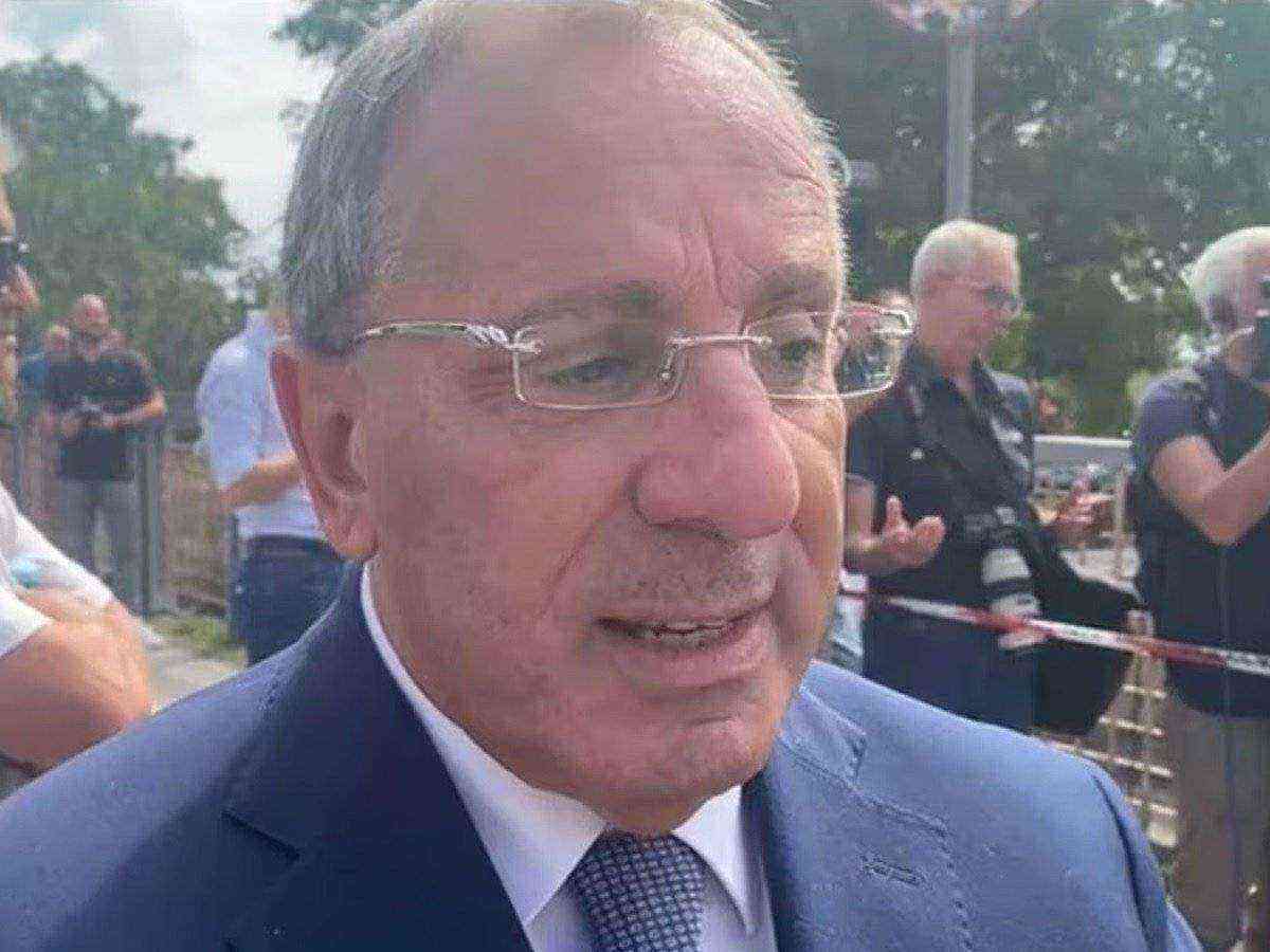 Incrementare la sicurezza stradale in provincia di Napoli: il prefetto chiama a raccolta gli enti per migliorare la segnaletica