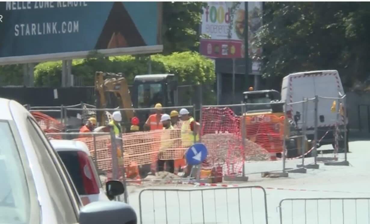 Allerta fumo in via Caravaggio a Napoli: ripristinata la sicurezza dopo l’intervento dei tecnici di ItalGas