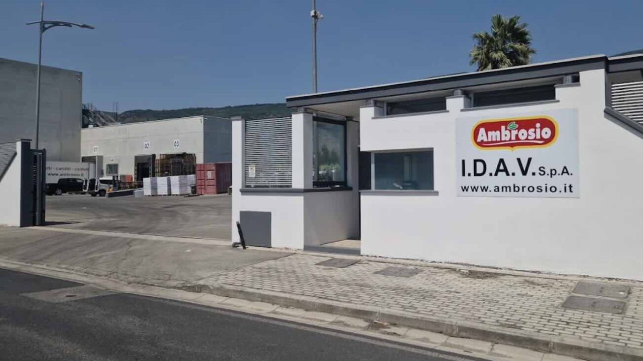Striano, stabilimento dolciario sotto sequestro: gravi violazioni ambientali e preoccupazione tra i cittadini