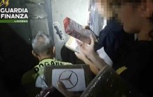 Sequestro record al porto di Napoli: 65 kg di cocaina nascosti nelle banane