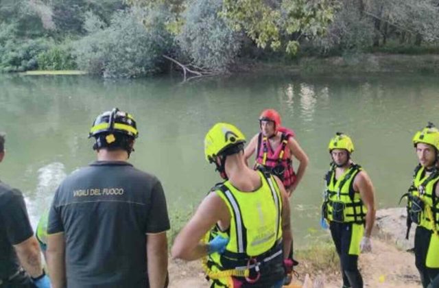 Tragedia sul Volturno: recuperato il corpo di un 17enne, indagini in corso sulle cause della morte
