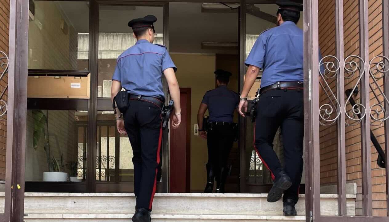 Sventata truffa del “falso carabiniere” a Torrimpietra: arrestato un 33enne napoletano mentre tenta di raccogliere il bottino.
