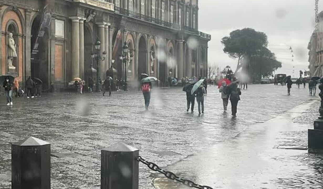 Allerta meteo in Campania: temporali in arrivo, cittadini avvisati fino a stasera