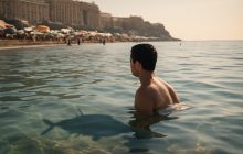 Tonno, non squalo: il giornalismo della paura che ci fa fuggire dal mare