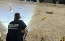 Rissa mortale a Trani: un giovane di 18 anni accoltellato in piazza durante il confronto tra gruppi di ragazzi.