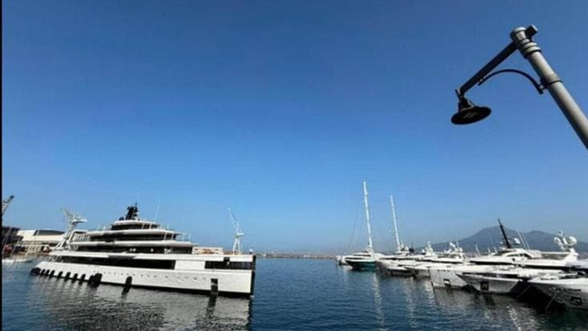 Zuckerberg nel Golfo: il lusso che rischia di privatizzare le coste
