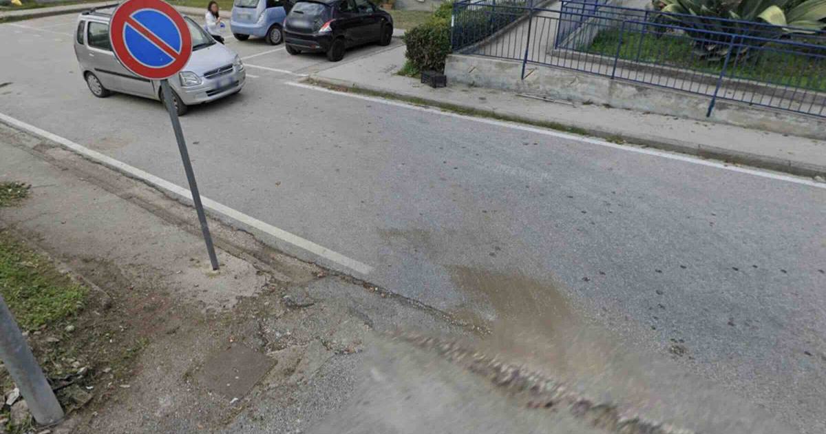 Tragedia notturna a Camposano: una giovane di 26 anni perde la vita in un incidente stradale con un’auto.