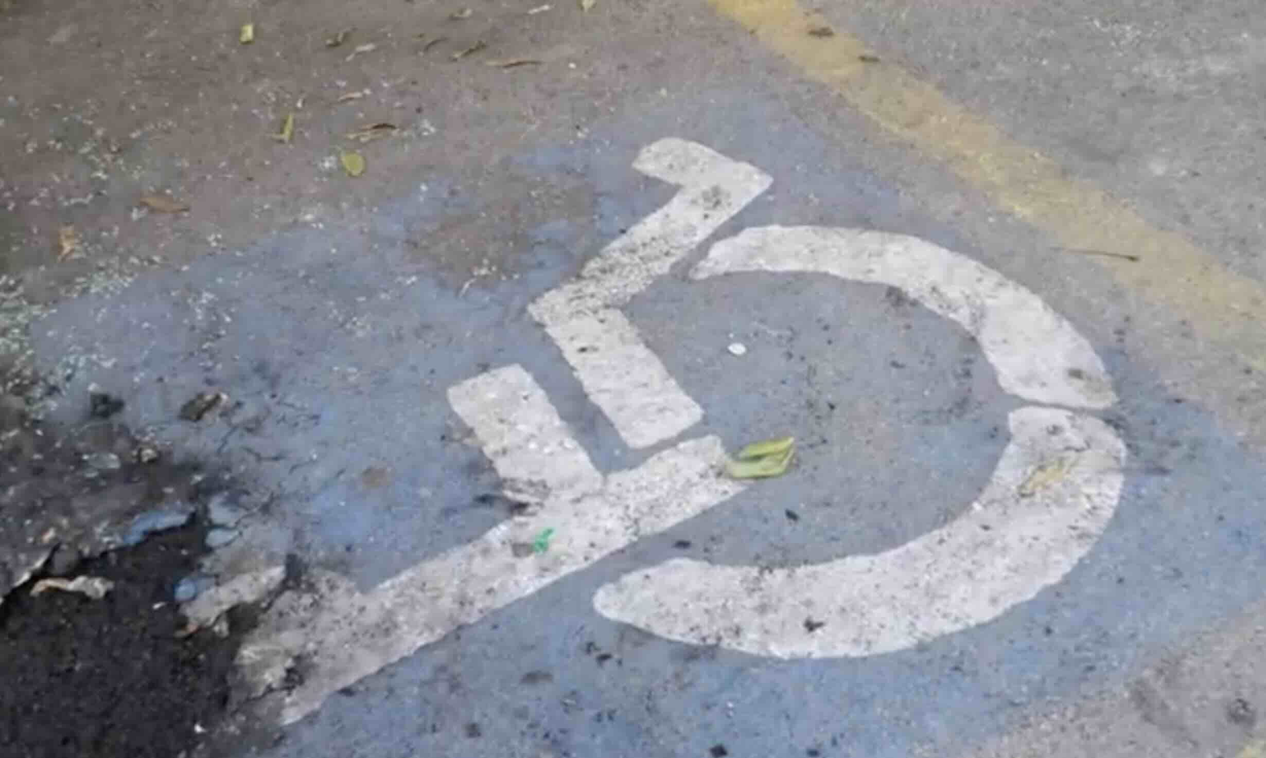 Incendio doloso a Marano: attacco vigliacco contro un’auto di un disabile, il Prefetto assicura maggiore sicurezza nel quartiere