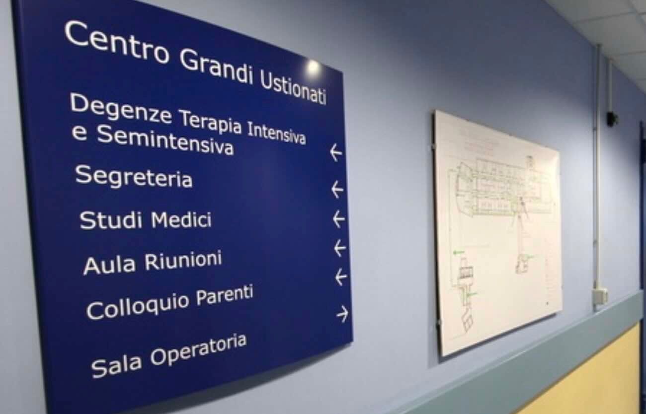 Sapri: operario 47enne gravemente ustionato durante lavori su fibra ottica, elitrasportato al Cardarelli