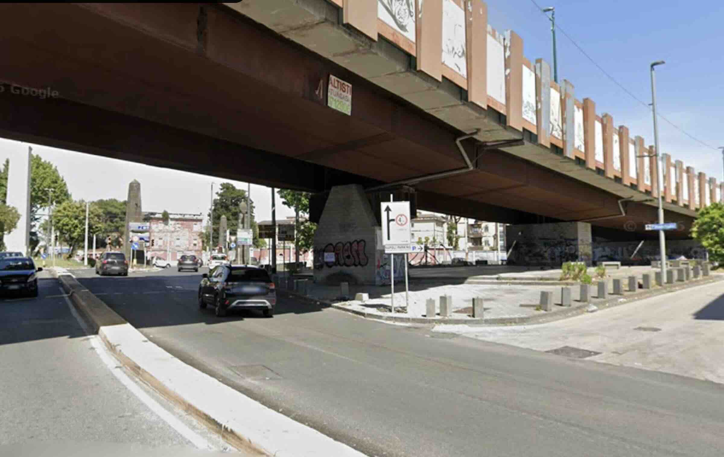 Controllo di routine a Capodichino degenera in violenza: un arresto per resistenza agli agenti di polizia